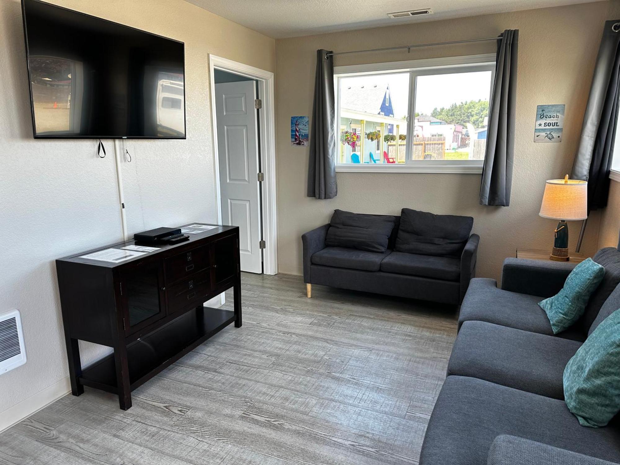 Coastal Inn And Suites ロングビーチ エクステリア 写真