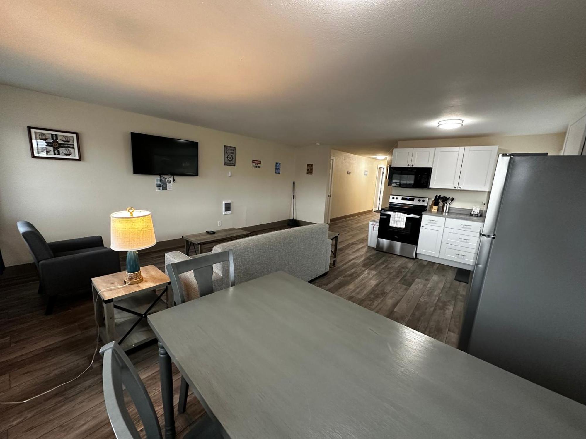 Coastal Inn And Suites ロングビーチ エクステリア 写真